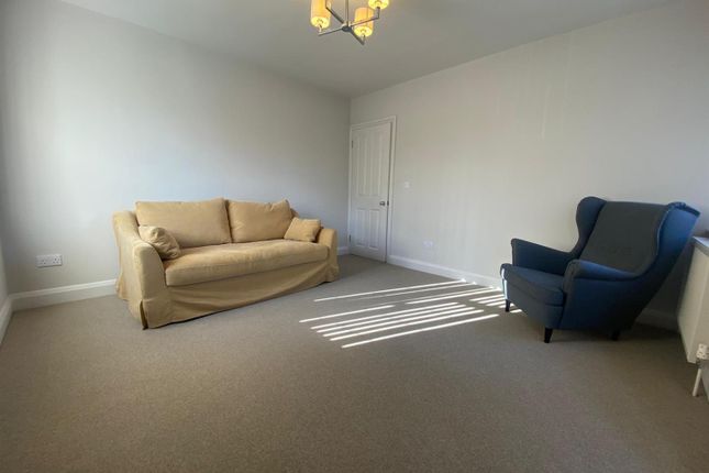 1092b, Uxbridge Road, Middlesex photo 3