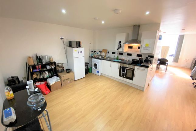 Thumbnail Studio to rent in York Road, Leicester