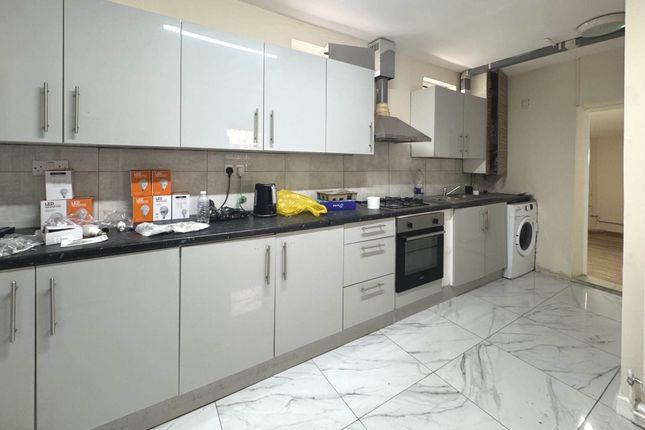 211, Katherine Road, London photo 3