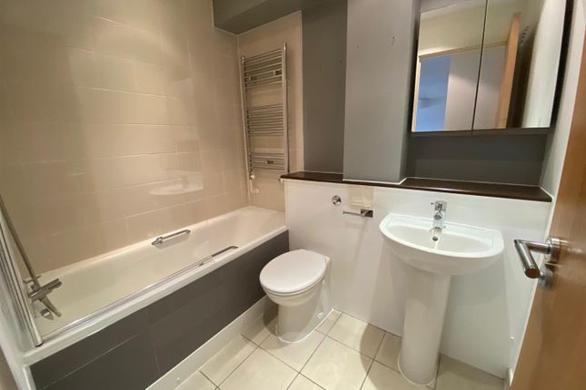 10 North Block, The Railstore, Kidman Close, Romford photo 3