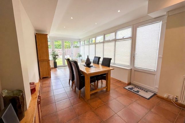 12 Grange Paddock, Grantham photo 3