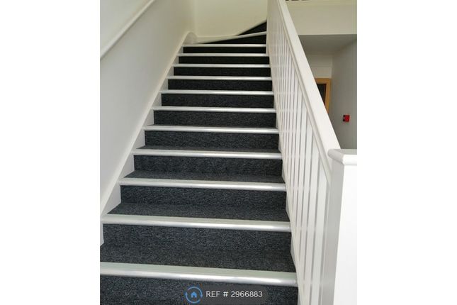 Flat, High St Nailsea, Nailsea photo 2