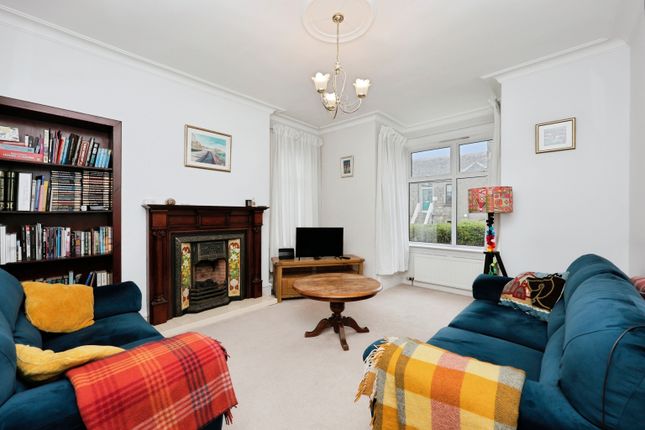 2, Brucehaven Crescent, Limekilns, Dunfermline photo 4
