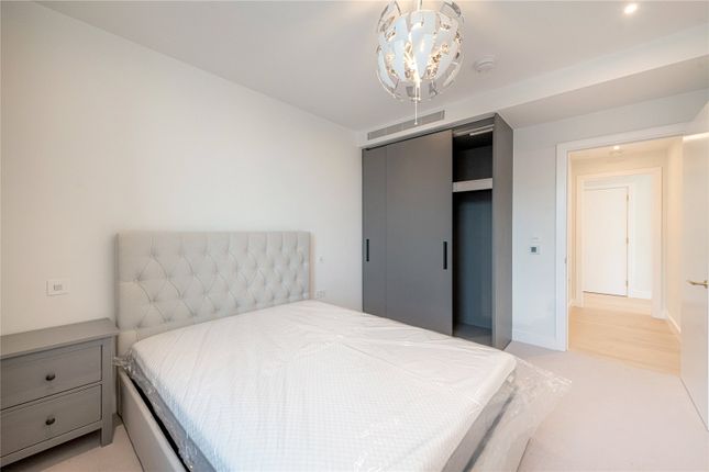 Flat to rent in Brill Place, London