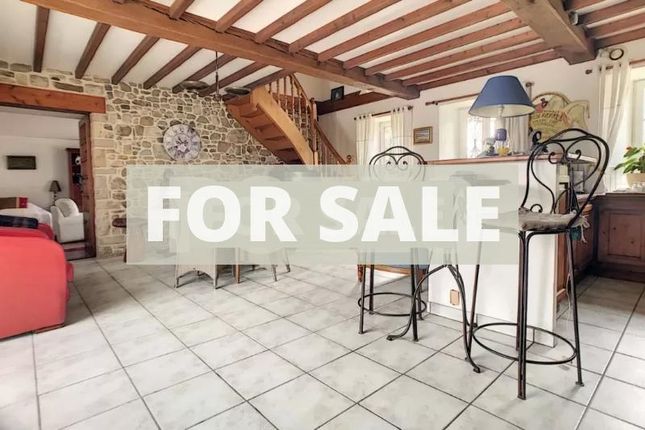 Detached house for sale in Les Moitiers-D'allonne, Basse-Normandie, 50270, France