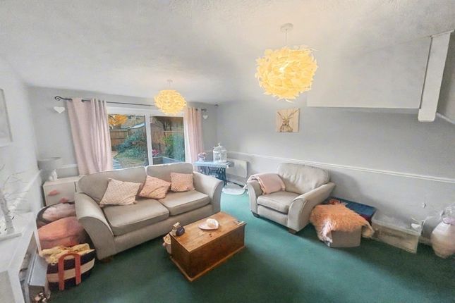 10, Habershon Drive, Camberley photo 4