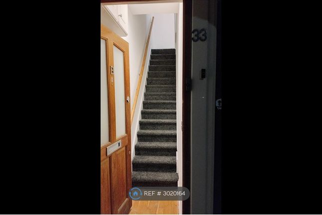 B Landseer Road, Enfield photo 2