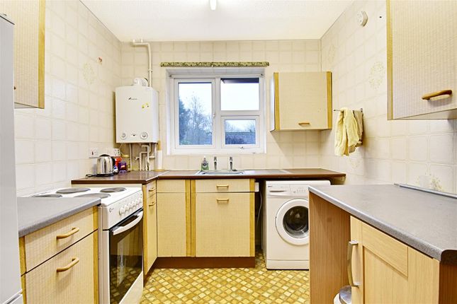 17, Braziers Field, Hertford photo 3
