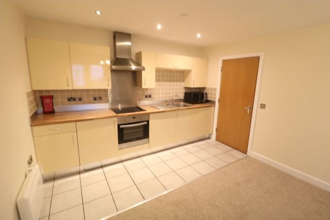 19 Imperial Court, Castle Hill, Douglas photo 5