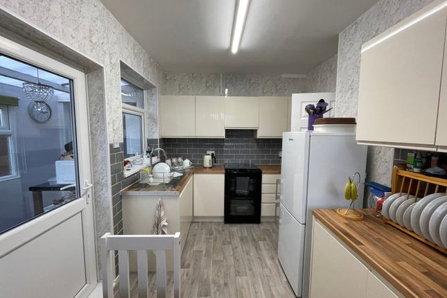 30, Saxby Avenue, Skegness photo 2
