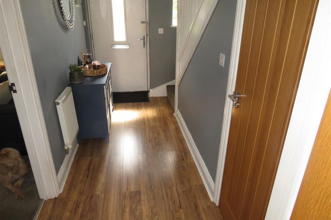 10, Broom Close, Birmingham photo 3