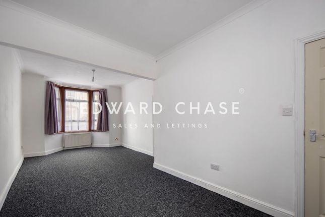 8, Strode Road, London photo 4