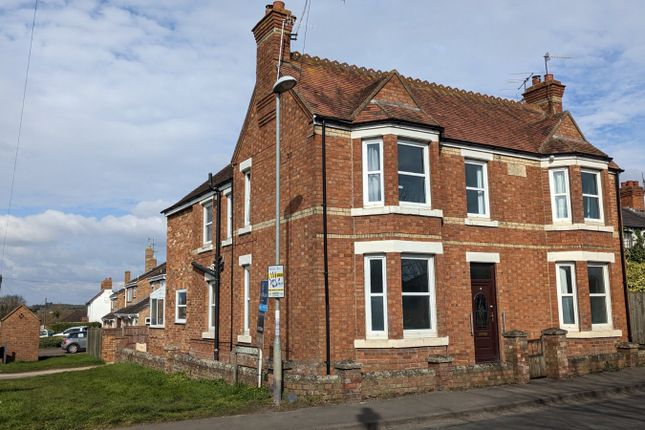 Thumbnail Detached house for sale in Bretforton Road, Badsey, Evesham, Worcestershire