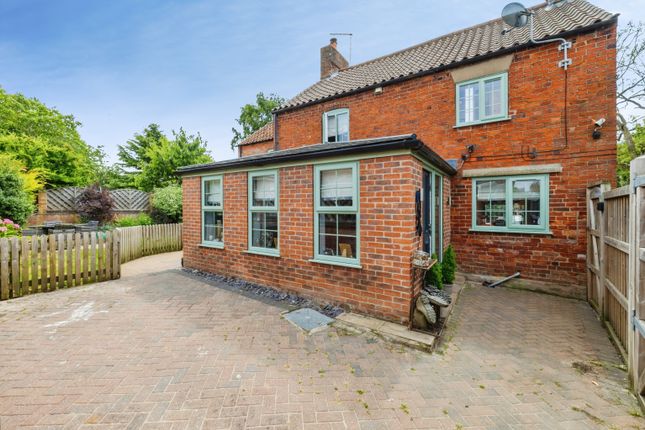 19, Blacksmiths Lane, Thorpe on the Hill photo 3