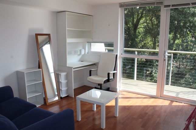 Flat to rent in Maritime Studios, Pendennis Court, Falmouth
