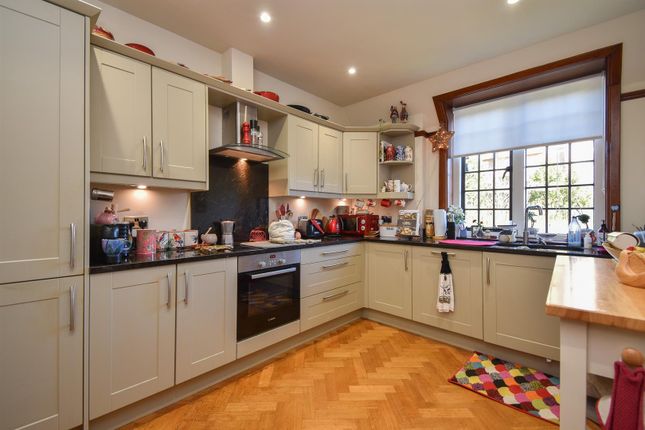 4 Caple Apartments, 2B, Albany Road, St. Leonards-On-Sea photo 4