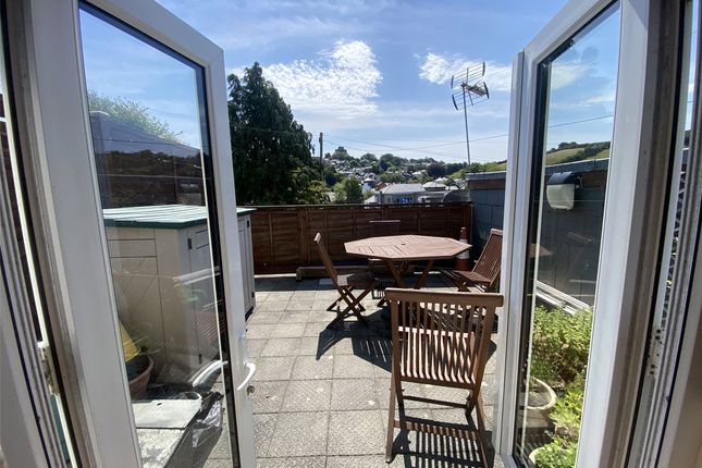 Flat 3, Stable Bar, 14, Newport Square, Cornwall photo 4