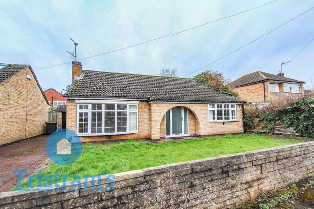 Thumbnail Detached bungalow to rent in Roulstone Crescent, East Leake, Loughborough