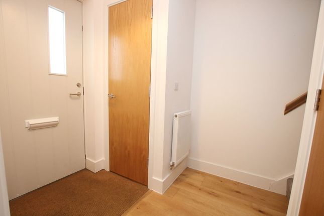 134, Wilford Crescent East, Nottingham photo 4