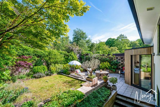 Zoopla Mark Two, Martyr Worthy Road, Abbots Worthy photo 4
