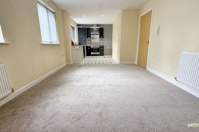25, Acklington Court, Ashington photo 2