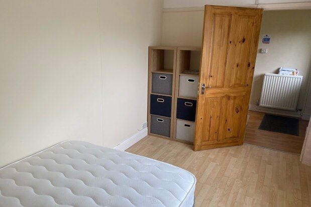 Room to rent in 21 Rede Close, Oxford