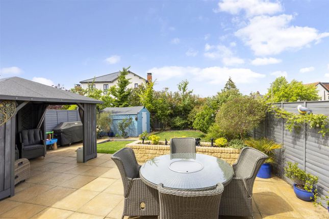 5, Clover Drive, Cheltenham photo 2