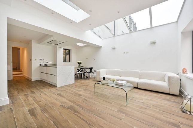 Thumbnail Flat for sale in Ashmore Road, Queen's Park, London