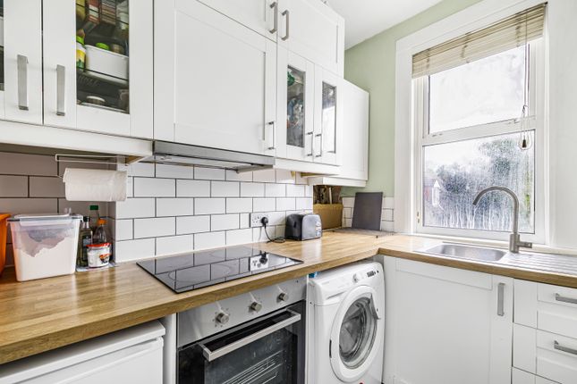 Thumbnail Flat for sale in St Peter's Road, Croydon, Surrey