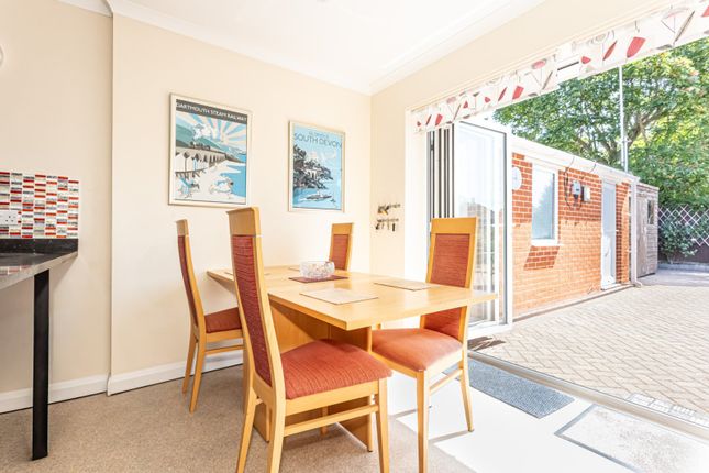 2, Sheppey Close, Birchington photo 4