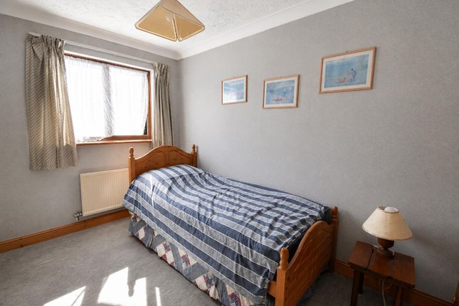 5, Valley Road, Portishead photo 3