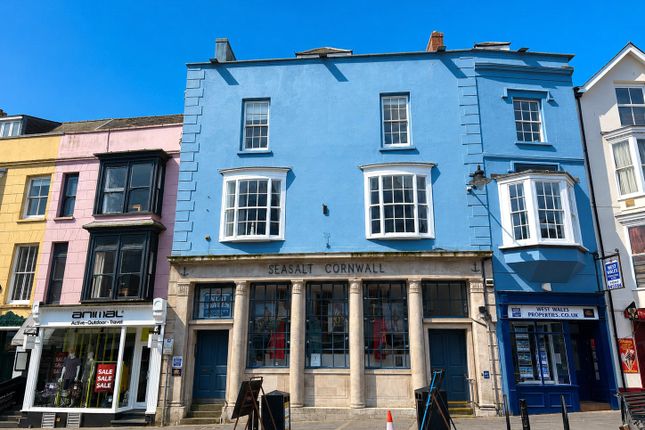 Tudor Apartment, Natwest Chambers,, Tudor Square, Pembrokeshire photo 3