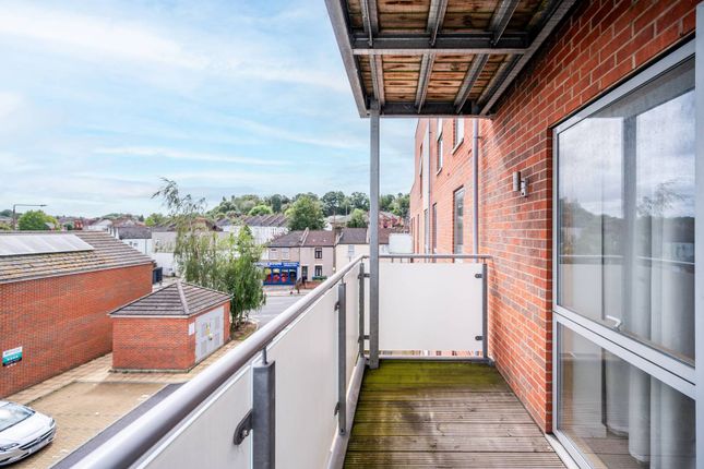 Thumbnail Flat for sale in Barracouta House, Plumstead, London