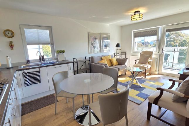 Flat 7, 4 The Avenue, Eastbourne photo 5