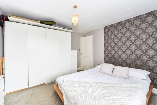 8, Leadbeater Drive, Sheffield photo 3