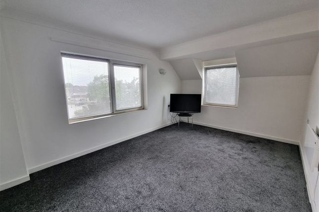 Flat to rent in Home Heather House, Beehive Lane, Gants Hill