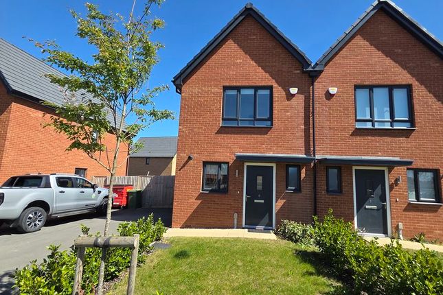 2-bed house on 10, Wydon Road, Peterborough, £1,245/mo