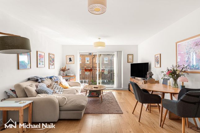 Flanders House, N16