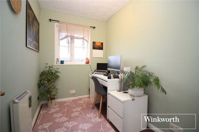 Flat for sale in Corfe Close, Borehamwood, Hertfordshire