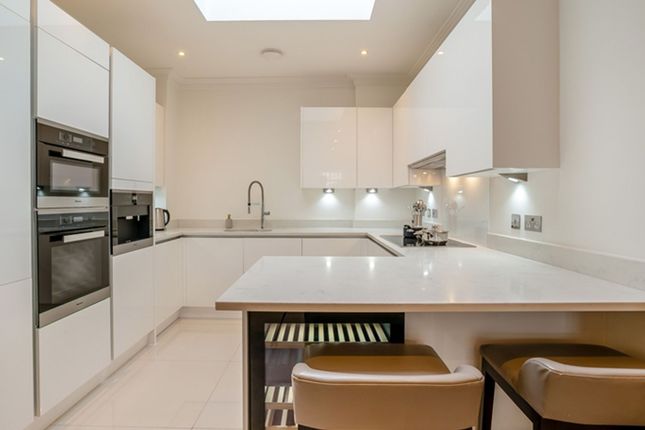 13 Palace Wharf Rainville Road, London photo 3