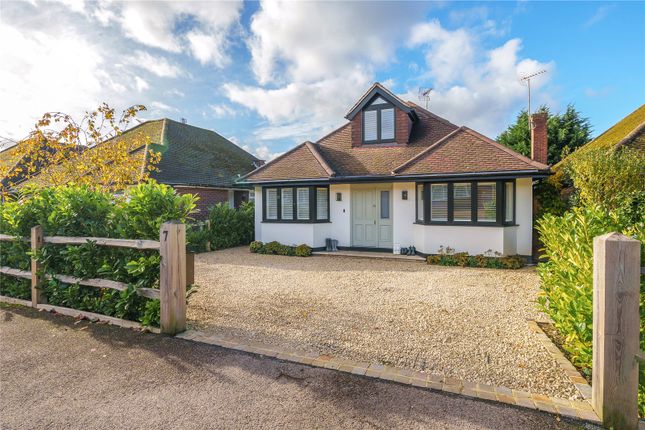 Thumbnail Detached house for sale in Glenavon Close, Claygate, Esher
