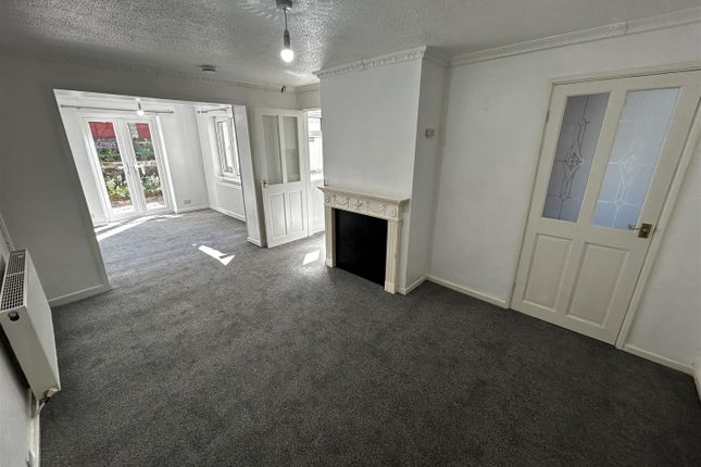 10, Fourth Avenue, Swansea photo 2
