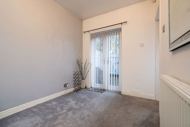 162, Turner Bridge Road, Bolton photo 4