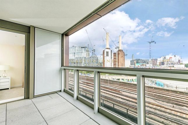 Flat for sale in Camellia House, 338 Queenstown Road, London