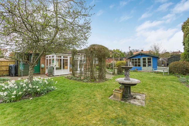 10 Oakmere Close, Potters Bar photo 3