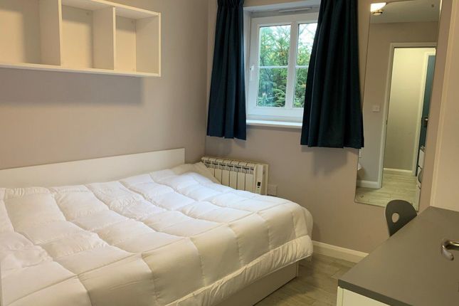 Flat to rent in College Road, Canterbury