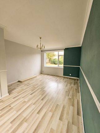 11 Parkway North, Doncaster photo 5
