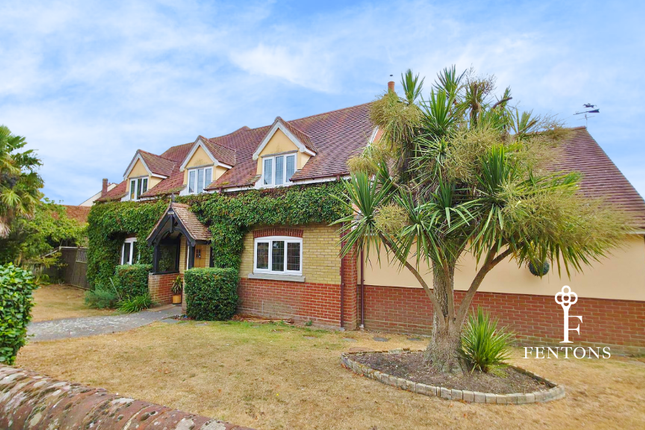 Manor Cottage, Main Road, Great Holland photo 3