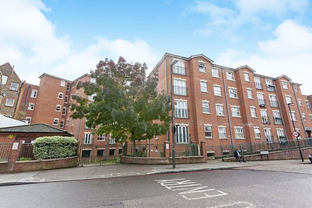 Flat to rent in Churchill Lodge, 346 Streatham High Road, London