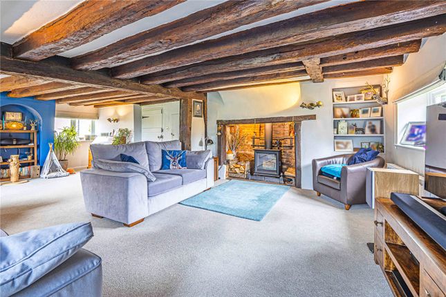 3, Brook Street, Edlesborough photo 2